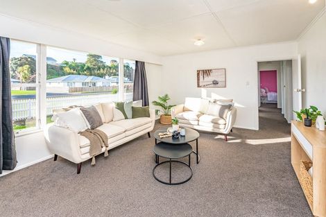 Photo of property in 32 Broadhead Avenue, Tawhero, Whanganui, 4501