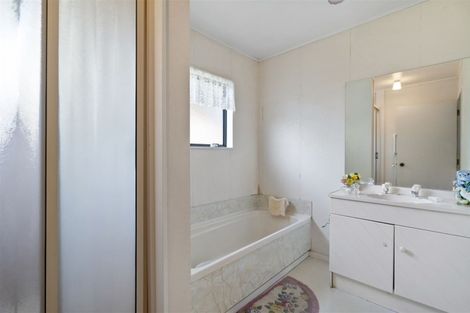 Photo of property in 1/3 Jacanas Place, Unsworth Heights, Auckland, 0632