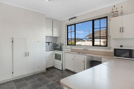 Photo of property in 15 Irving Street, Gore, 9710