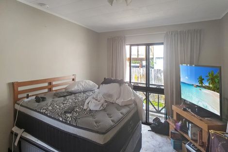 Photo of property in 9 Karawa Place, Kawakawa Bay, Papakura, 2585