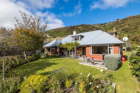 Photo of property in 16 Ribbonwood Close, Normanby, Dunedin, 9010