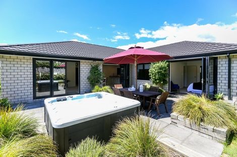 Photo of property in 1185f South Road, Oakura, 4314