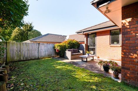 Photo of property in 2/16 Highgrove Drive, Grandview Heights, Hamilton, 3200