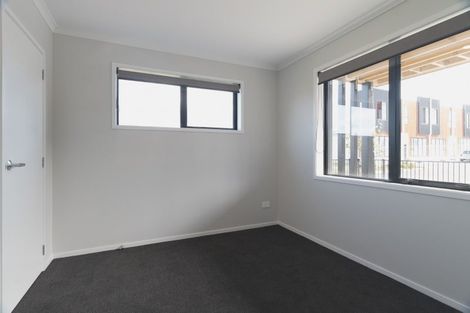 Photo of property in 2 Kawapani Lane, Kumeu, 0810