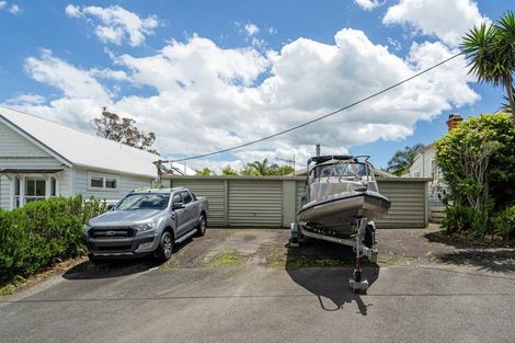 Photo of property in 2/24 Hastings Parade, Devonport, Auckland, 0624