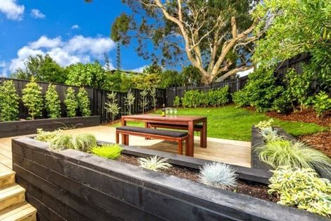 Photo of property in 2/1 Hythe Terrace, Mairangi Bay, Auckland, 0630