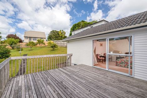 Photo of property in 4 Meadowvale Avenue, Forrest Hill, Auckland, 0620