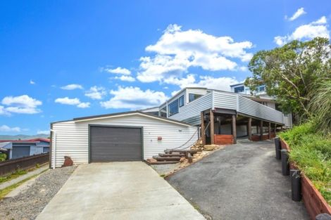 Photo of property in 6 Patiki Place, Titahi Bay, Porirua, 5022