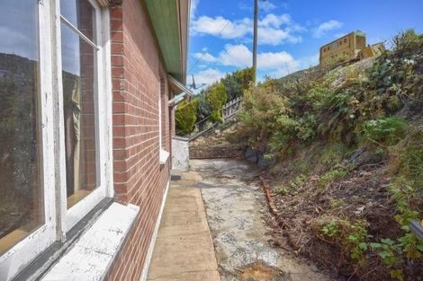 Photo of property in 20 Ocean View Road, Ravensbourne, Dunedin, 9022
