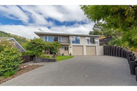 Photo of property in 7 Dalefield Drive, Cashmere, Christchurch, 8022
