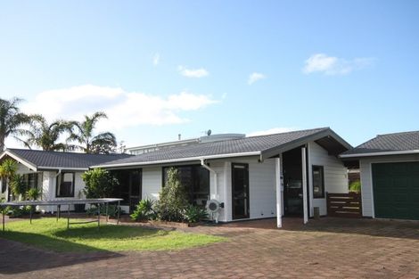 Photo of property in 42 Jubilee Drive, Pauanui, Hikuai, 3579