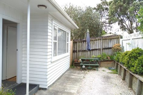 Photo of property in 1 Tyburnia Avenue, Mount Albert, Auckland, 1025