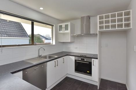 Photo of property in 2/17 Apollo Place, Papanui, Christchurch, 8052