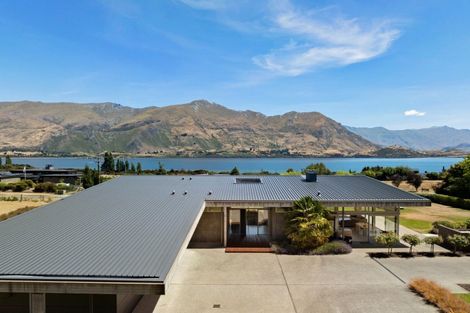 Photo of property in 311 Beacon Point Road, Wanaka, 9305