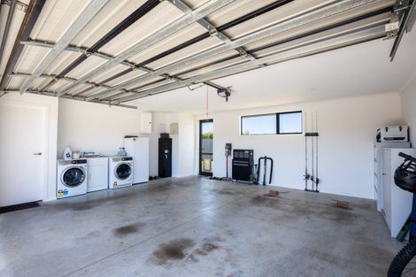 Photo of property in 17 Jersey Place, Bell Block, New Plymouth, 4312