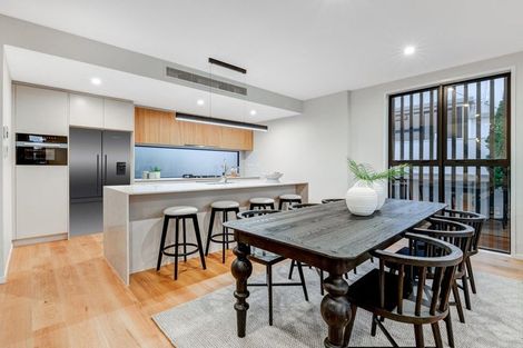 Photo of property in 16b Killarney Street, Takapuna, Auckland, 0622