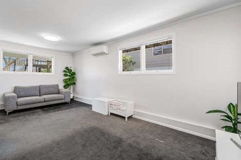 Photo of property in 84 Stanmore Bay Road, Stanmore Bay, Whangaparaoa, 0932