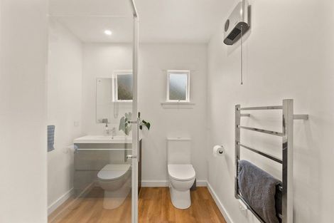 Photo of property in 94 Hine Street, New Plymouth, 4310