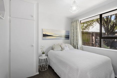 Photo of property in 2/1 Thornhill Place, Sockburn, Christchurch, 8042