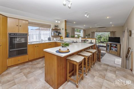 Photo of property in 30 Manuka Road, Glenfield, Auckland, 0629