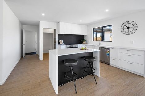 Photo of property in 37 Suffolk Drive, Kirwee, 7571