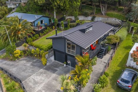 Photo of property in 19 Renown Road, Raumati South, Paraparaumu, 5032