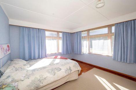 Photo of property in 10 Bright Street, Eketahuna, 4900