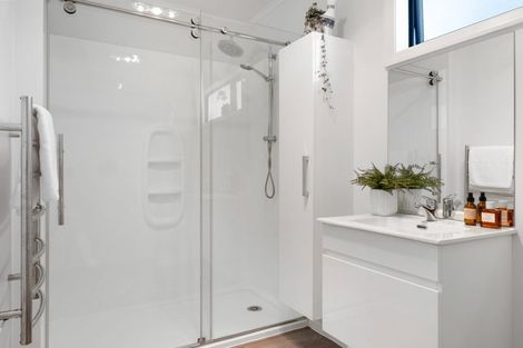 Photo of property in 10 Birman Place, Cannons Creek, Porirua, 5024