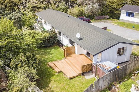 Photo of property in 42a Hicks Close, Whitby, Porirua, 5024