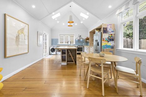 Photo of property in 265 Muritai Road, Eastbourne, Lower Hutt, 5013