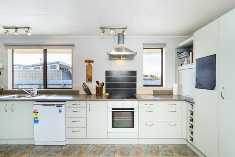 Photo of property in 3 Baring Street, Bunnythorpe, Palmerston North, 4481