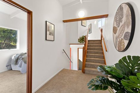 Photo of property in 1/107 Konini Road, Titirangi, Auckland, 0604