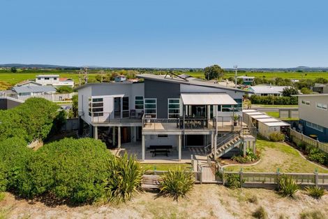 Photo of property in 3 Pukehina Parade, Pukehina, Te Puke, 3189