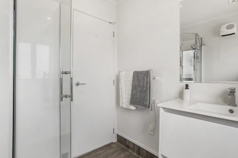 Photo of property in 1/9 Marlene Avenue, Te Atatu South, Auckland, 0610