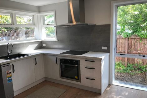 Photo of property in 2/7 Burrows Place, Ilam, Christchurch, 8041