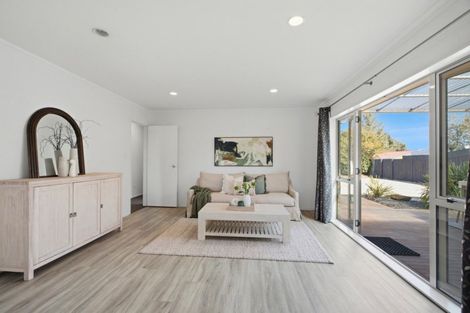 Photo of property in 50 Dickson Road, Papamoa Beach, Papamoa, 3118