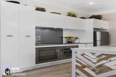 Photo of property in 52 Sutherland Street, Dunedin Central, Dunedin, 9016