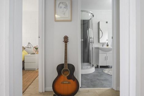 Photo of property in 11/19a Verbena Road, Birkdale, Auckland, 0626