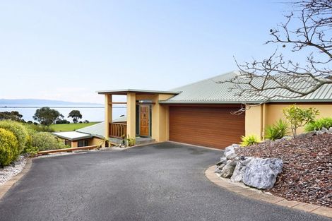 Photo of property in 17 Walters Bluff, Atawhai, Nelson, 7010