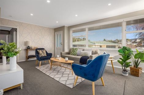 Photo of property in 11 Cara Crescent, Paparangi, Wellington, 6037