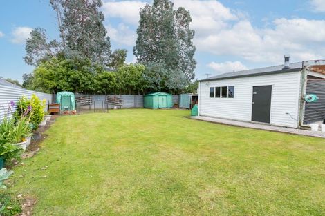 Photo of property in 9 Ross Street, Woodville, 4920