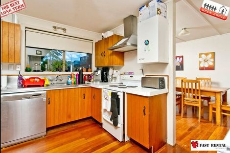 Photo of property in 1/39 Rangitoto Terrace, Milford, Auckland, 0620