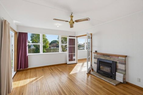 Photo of property in 14 Dittmer Street, Otaki, 5512