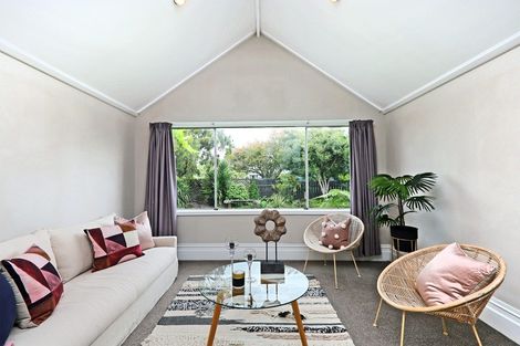 Photo of property in 600 Victoria Street, Hastings, 4122