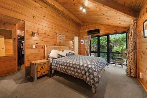 Photo of property in 83 Plateau Road, Te Marua, Upper Hutt, 5018