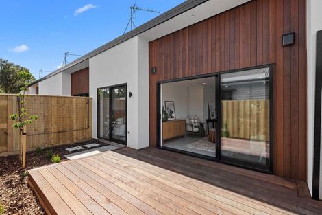 Photo of property in 2/228 Cranford Street, St Albans, Christchurch, 8014