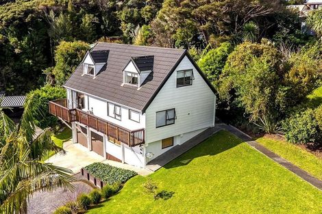 Photo of property in 6 Puketiro Place, Paihia, 0200