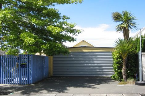 Photo of property in 16 Queens Avenue, Merivale, Christchurch, 8014