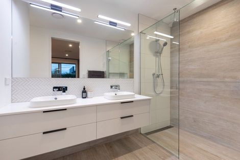 Photo of property in 107 The Boulevard, Papamoa Beach, Papamoa, 3118