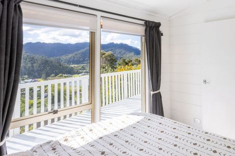 Photo of property in 6 Ridge Road, Tairua, 3508